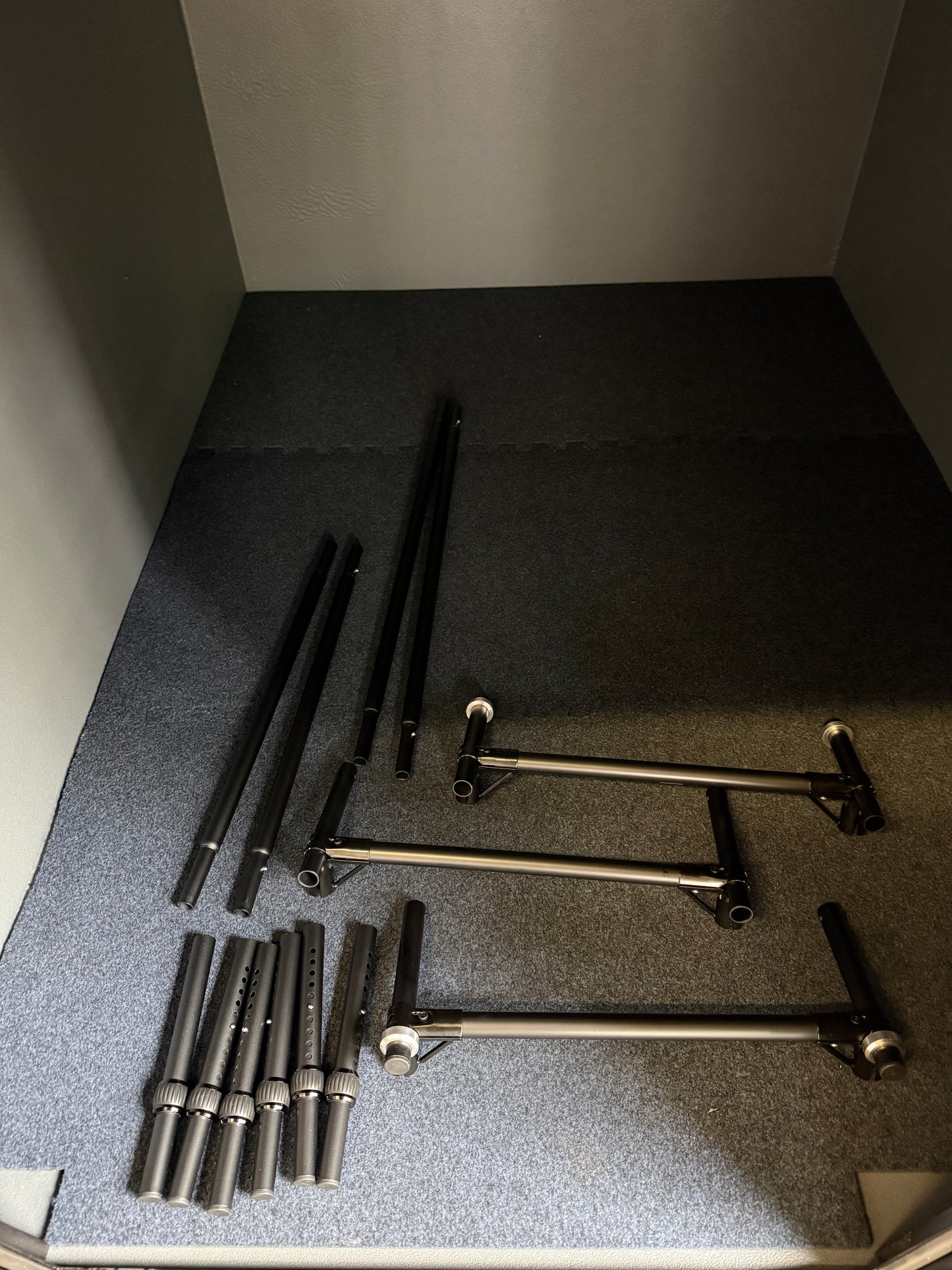 Hele Box Car Camping Platform