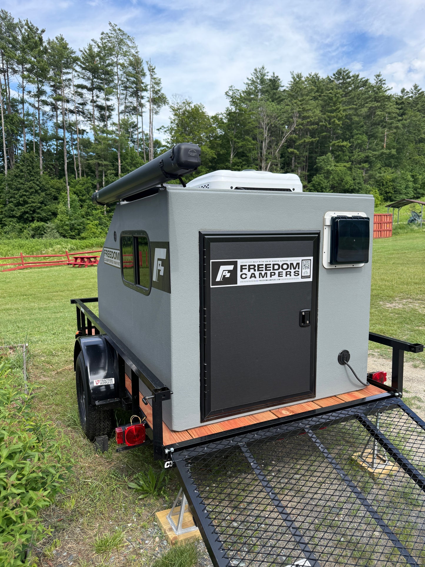 Freedom Camper 58X89 With Trailer Build
